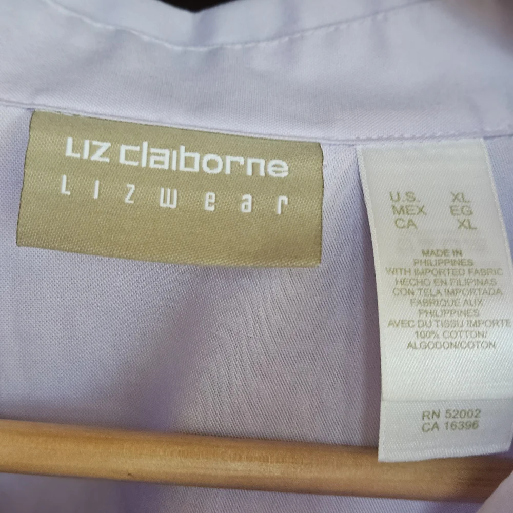 Liz Claiborne Light Purple Button Down Shirt - Picture 4 of 7